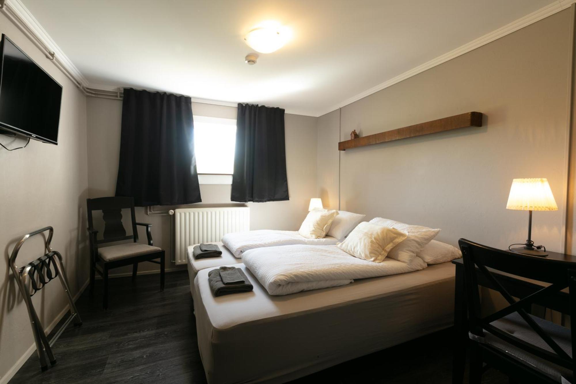 Karuna Guesthouse Saudarkrokur Exteriör bild
